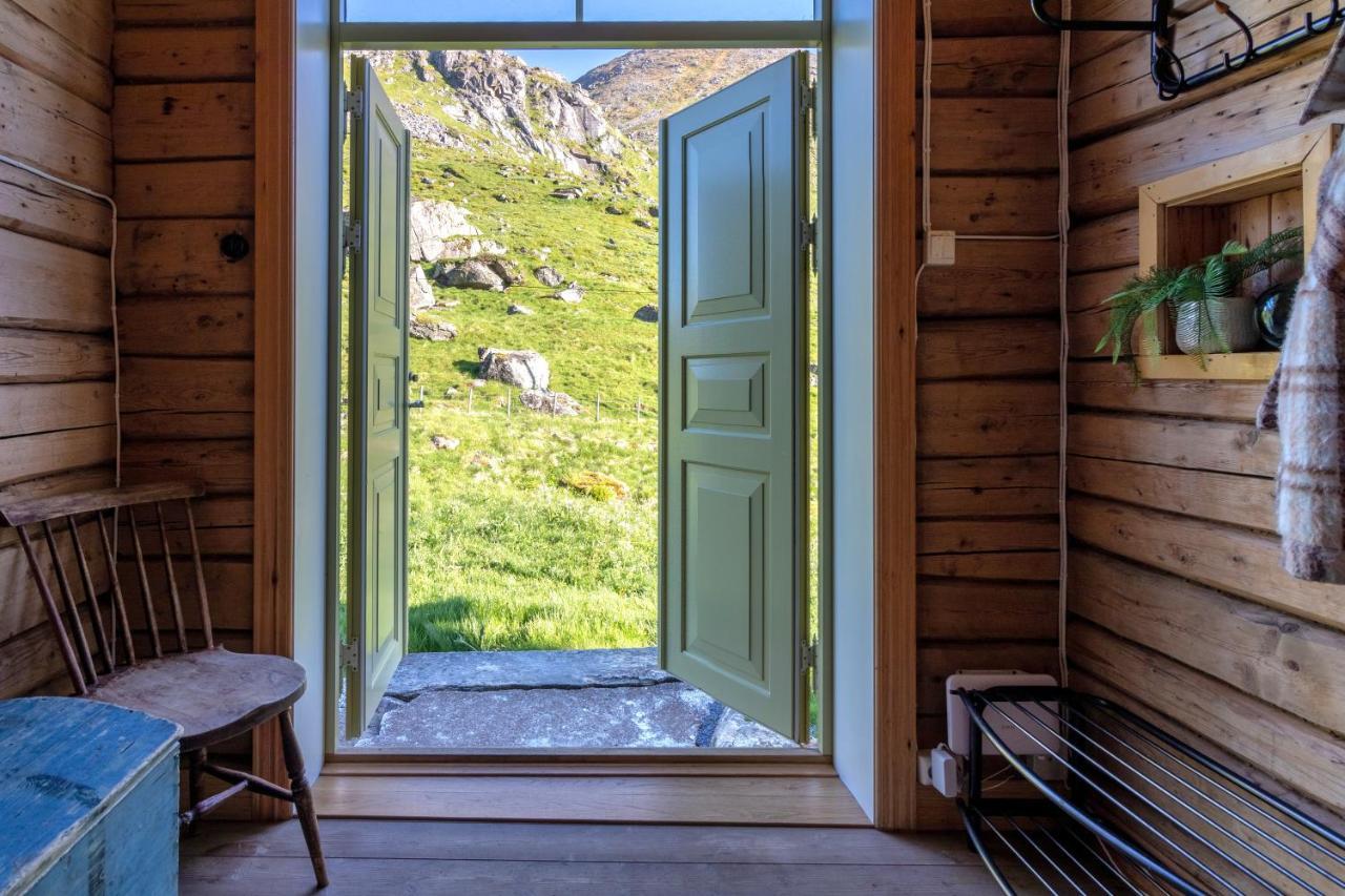 Feriehus Med Flott Havutsikt Ved Hauklandstranden Leknes Exterior photo